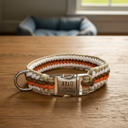 Arlo - Håndlavet paracord-hundehalsbånd med indgravering | Orange-Brun-Hvid-Beige