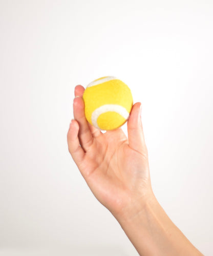 BUDDY. Hundelegetøj af fåreuld "Tennisbold" 